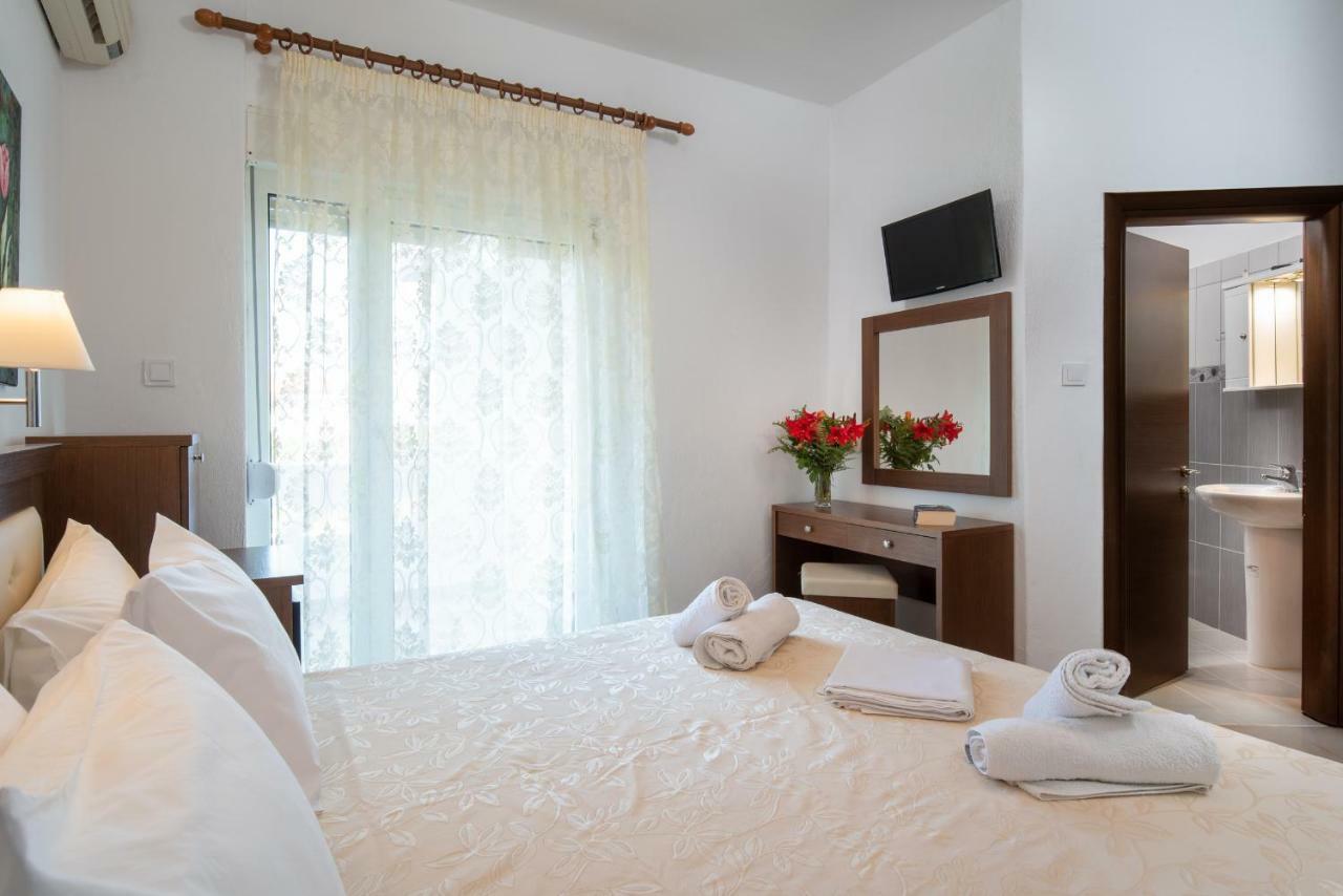 Hotel Stefani سارتي المظهر الخارجي الصورة